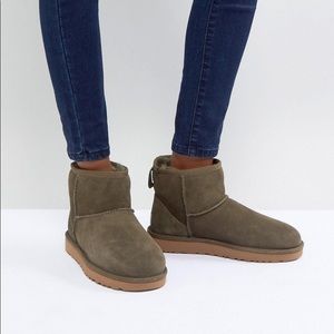 Ugg Classic Mini II